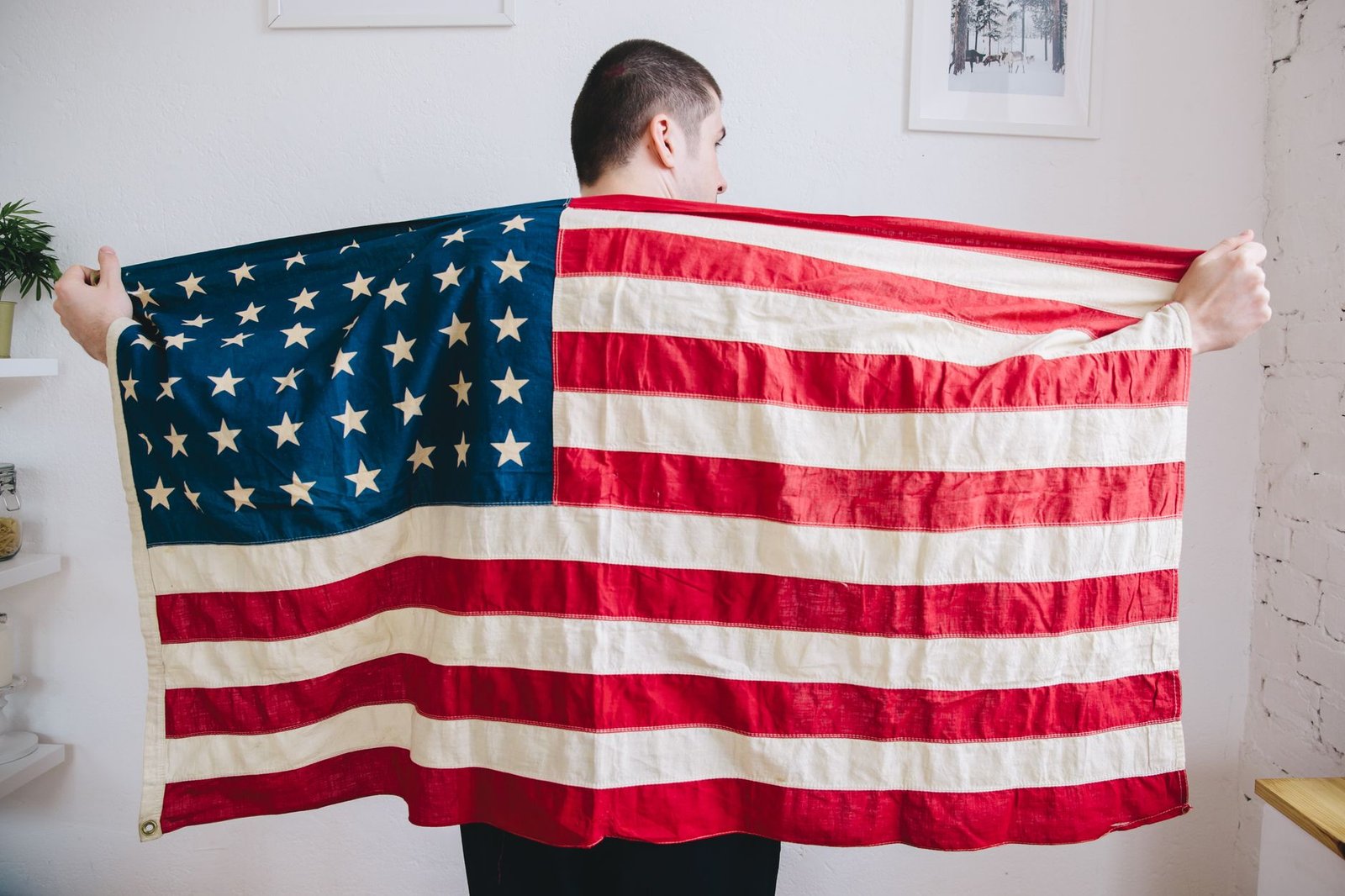 Veteran at home reflecting on service, a common starting point for questions about military medical retirement and VA disability
